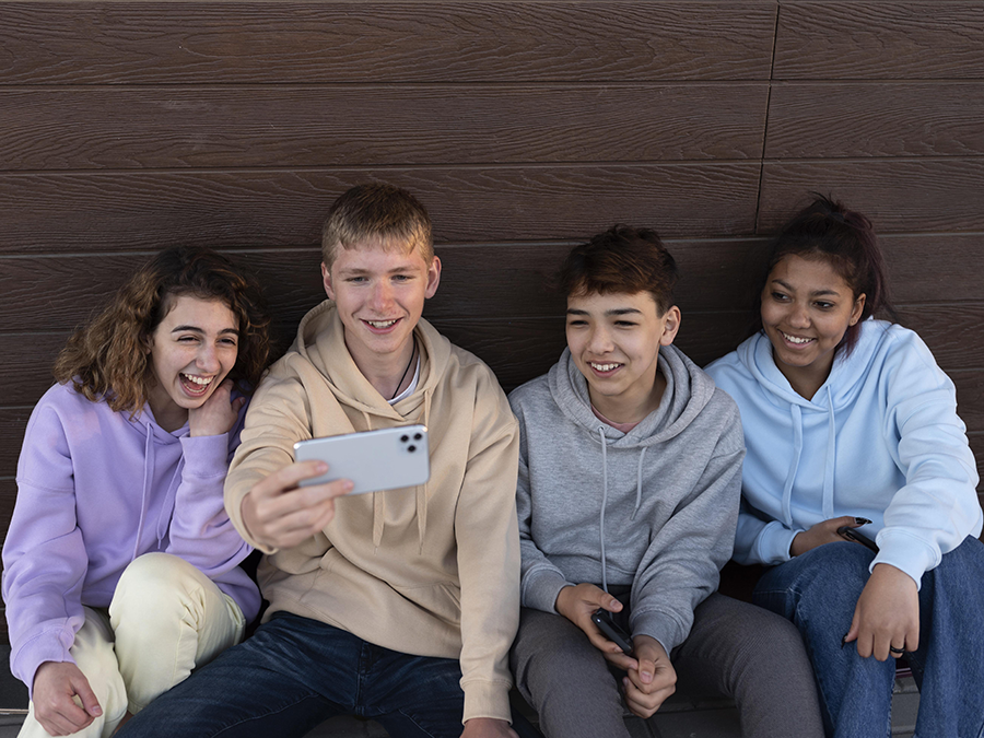 Grupo Adolescentes